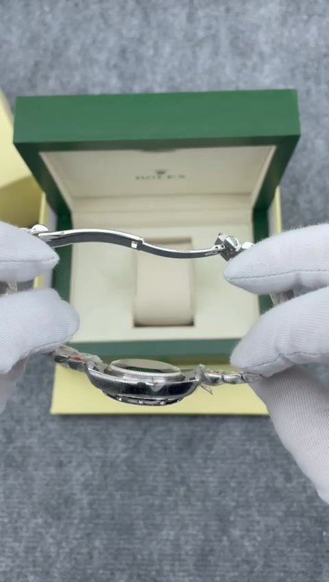 Super Clone Rolex Oyster, 31 mm, Oystersteel White Gold and Diamonds Dial